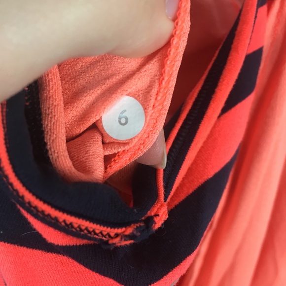 Lululemon no limits tank top orange and navy 6 - Picture 6 of 6